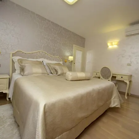 Prázdninový dům Mustra By Interhome